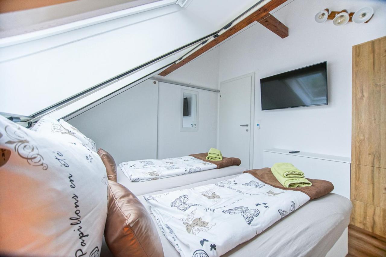 Auszeit Steiraland 1 Mit Privaten Garten Ueberdachter Terrasse Und Parken 莱奥本 外观 照片
