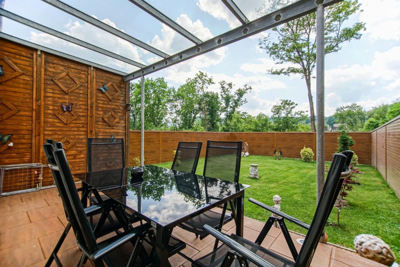 Auszeit Steiraland 1 Mit Privaten Garten Ueberdachter Terrasse Und Parken 莱奥本 外观 照片